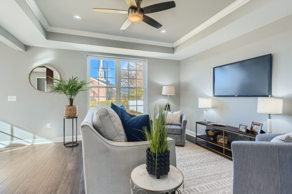 Dream House, LLC